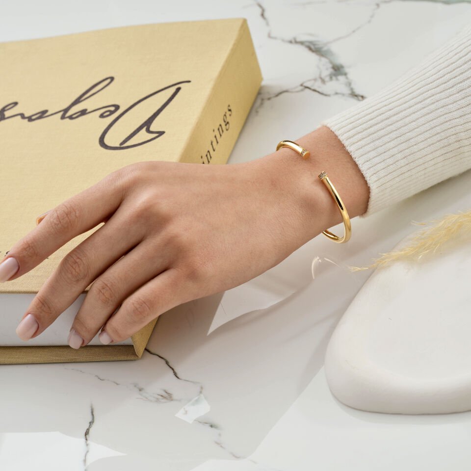 Taşlı Modern Kelepçe