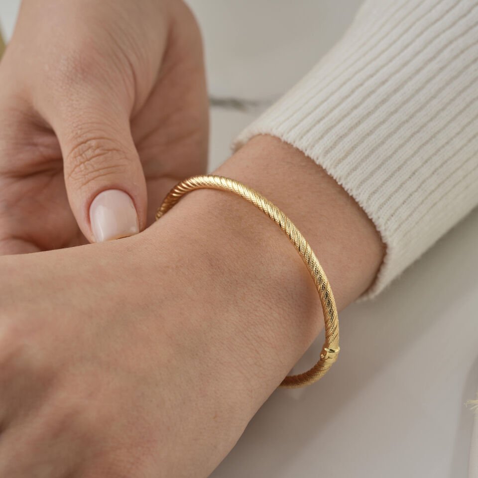 Mat Desenli Kelepçe