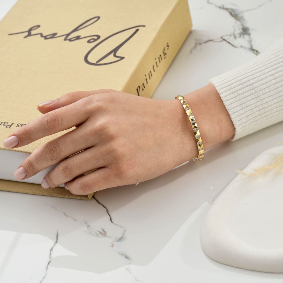 Taşlı Prizma Kelepçe