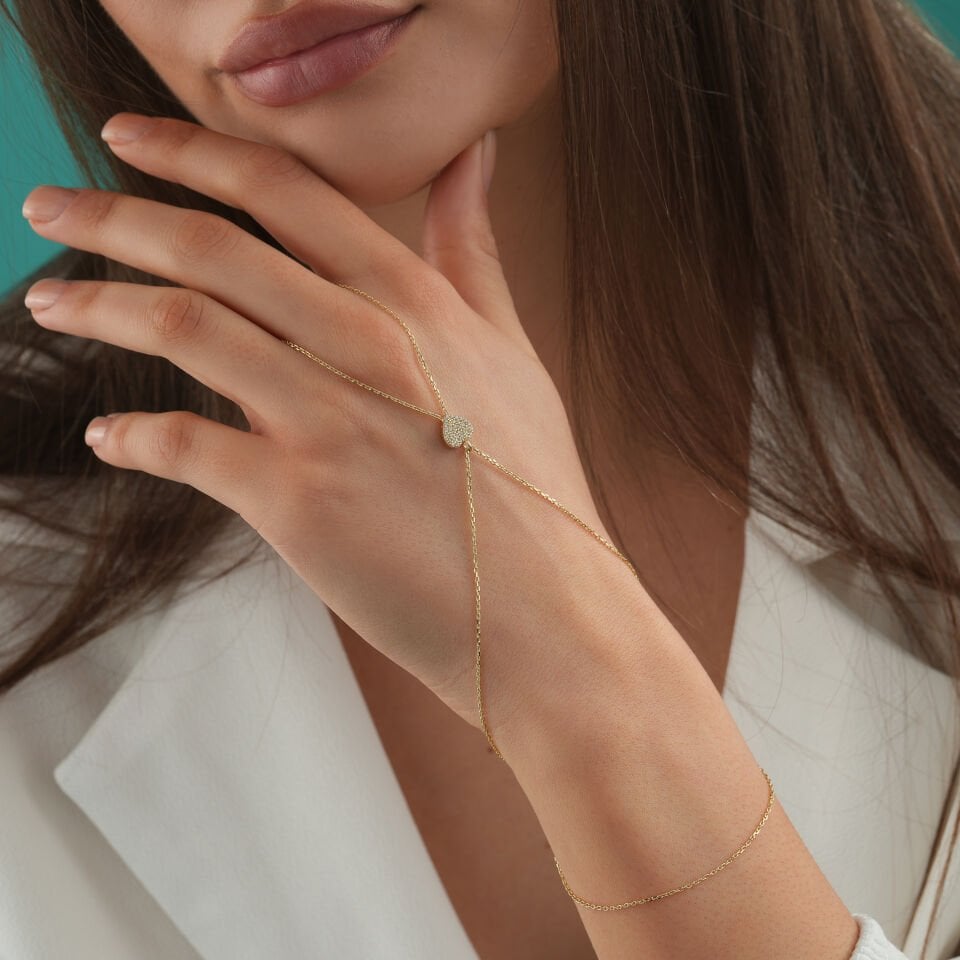 Taşlı Kalp Şahmaran