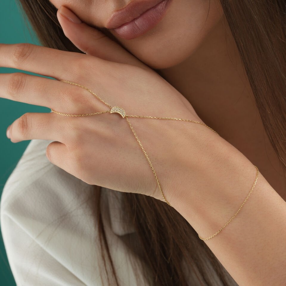 Taşlı Ay Şahmaran