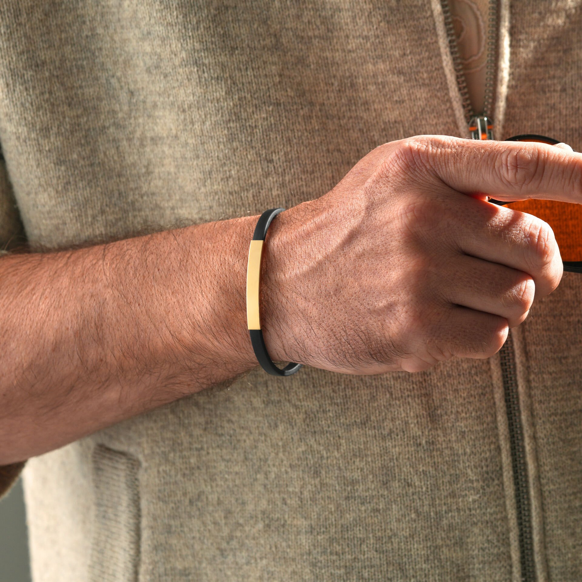 Medium Plaka Kauçuk Bileklik