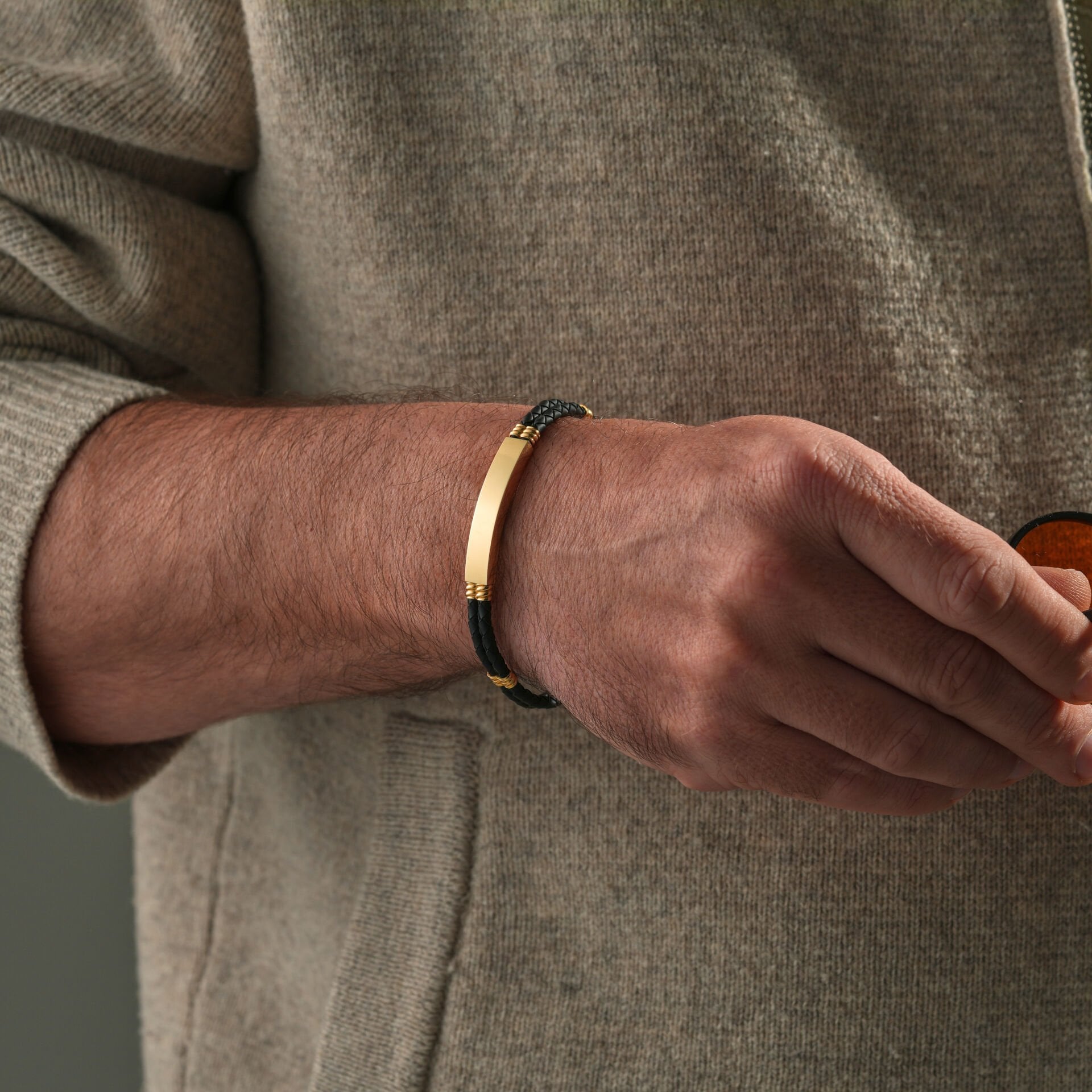 Parçalı Plaka Erkek Bileklik