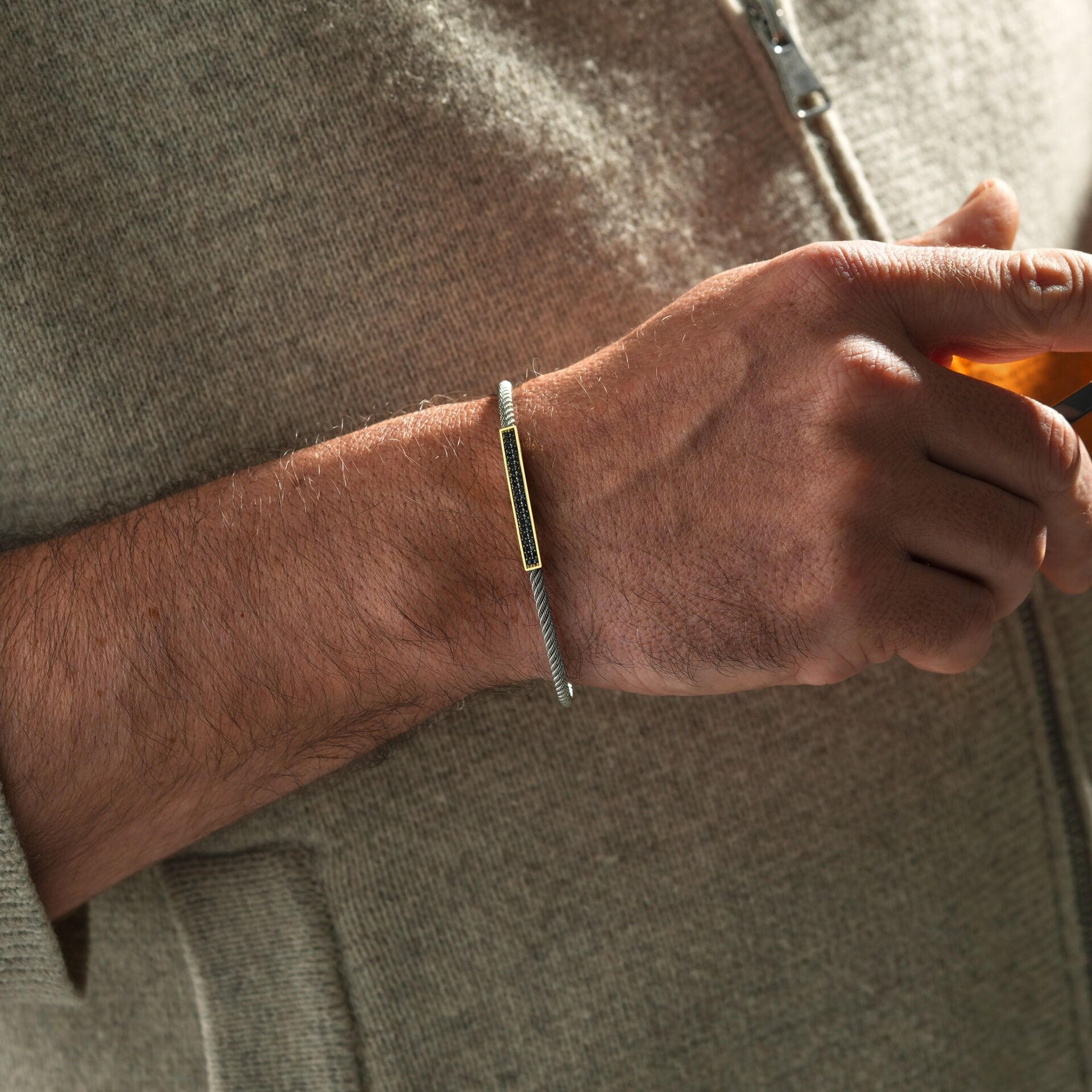 Taşlı Plaka Erkek Bileklik