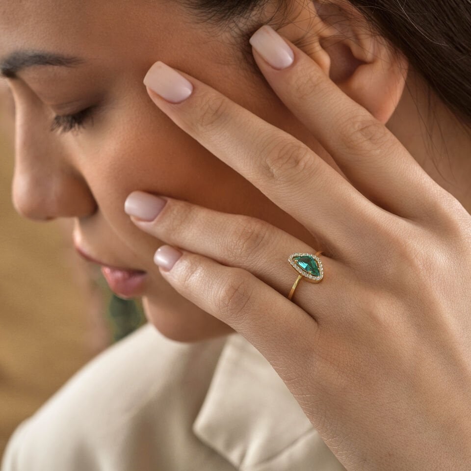 Su Yeşili Taşlı Yüzük