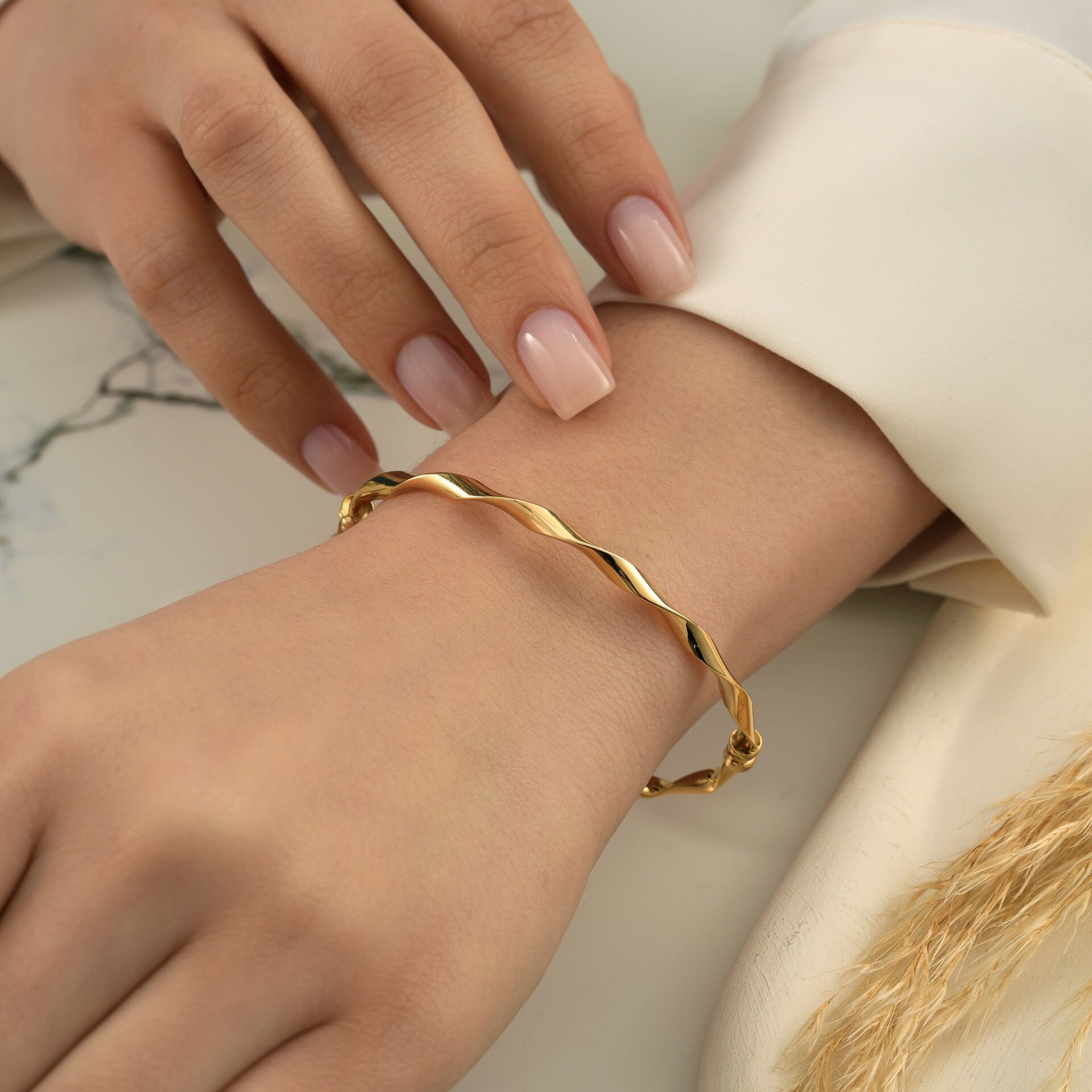 Modern Burgu Kelepçe