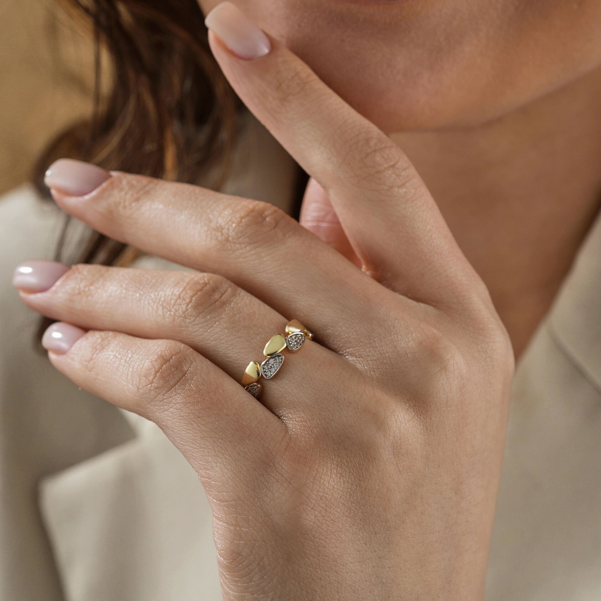 Taşlı Tasarım Yüzük