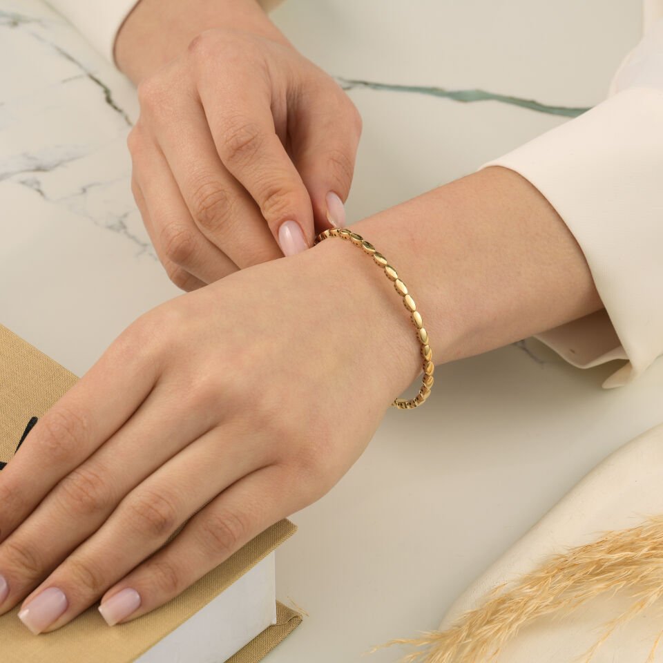 İnce Badem Kelepçe