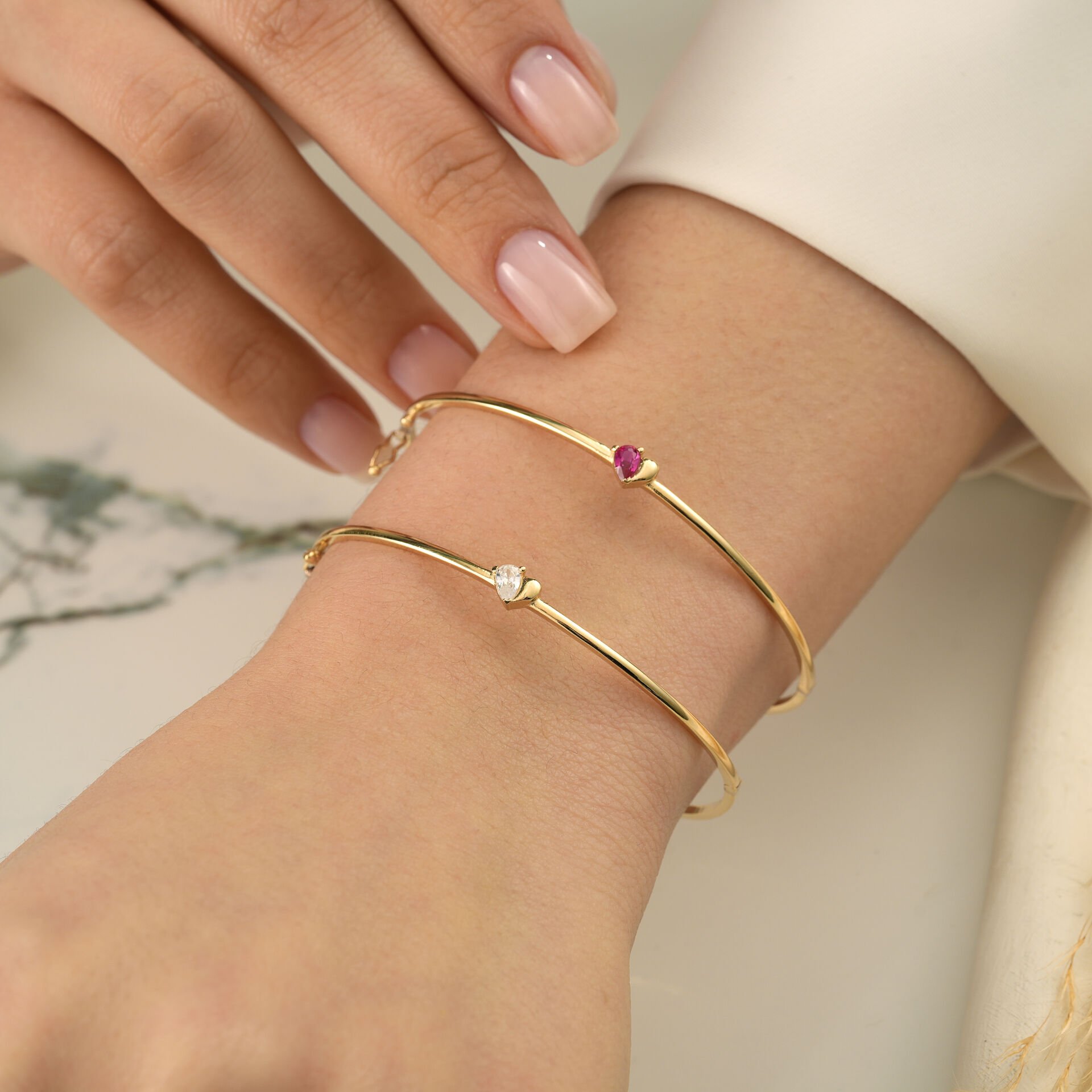 Mini Taşlı Kalp Kelepçe