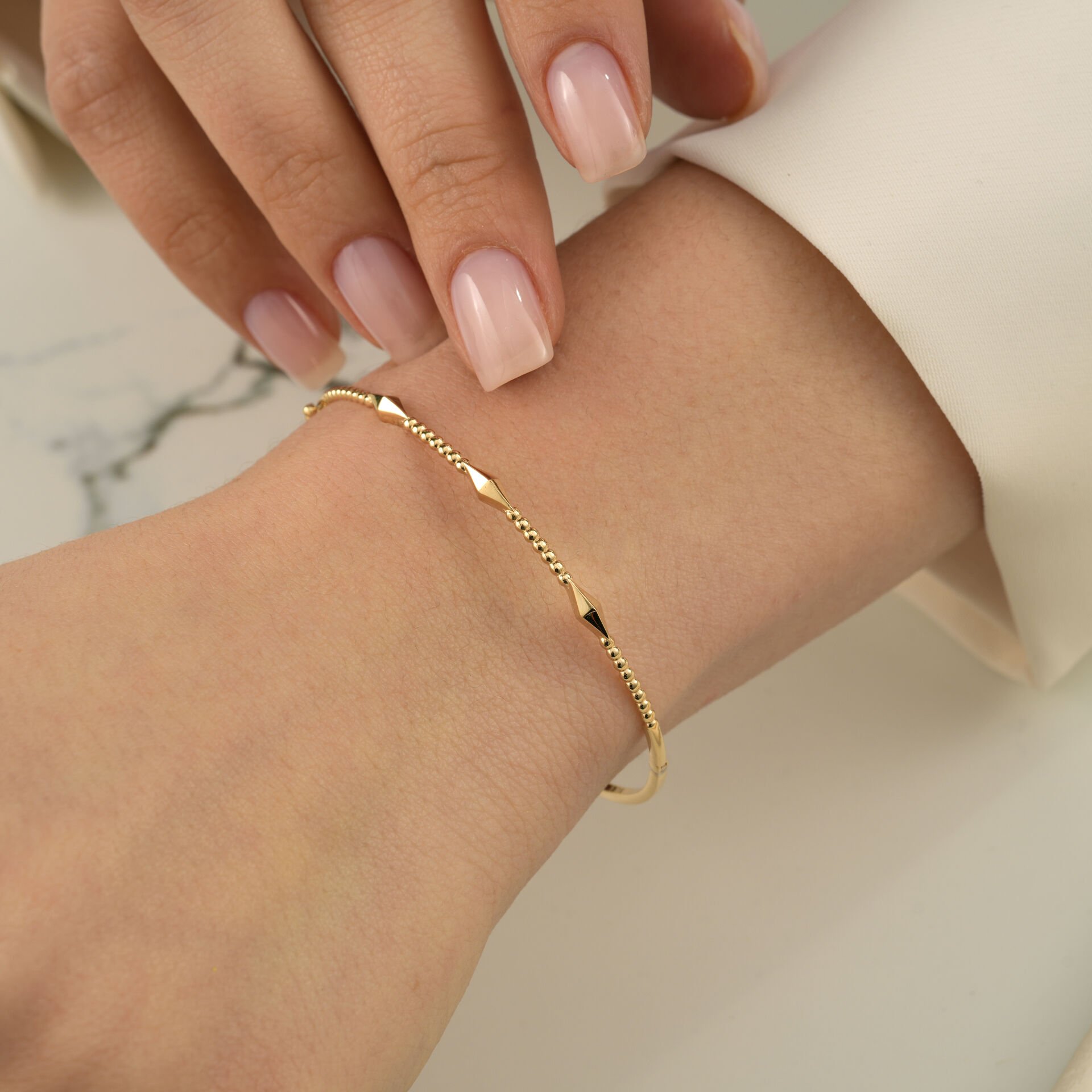 Desenli Minimal Kelepçe