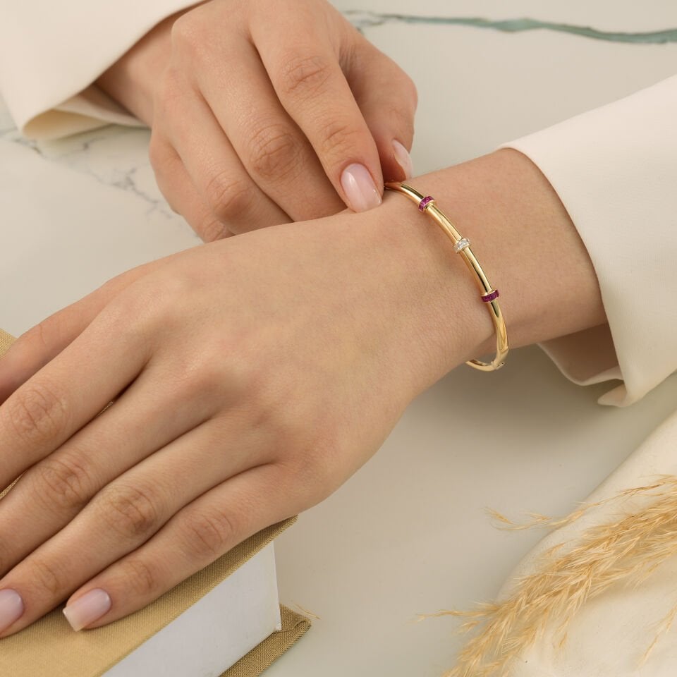 Pembe Taşlı Kelepçe