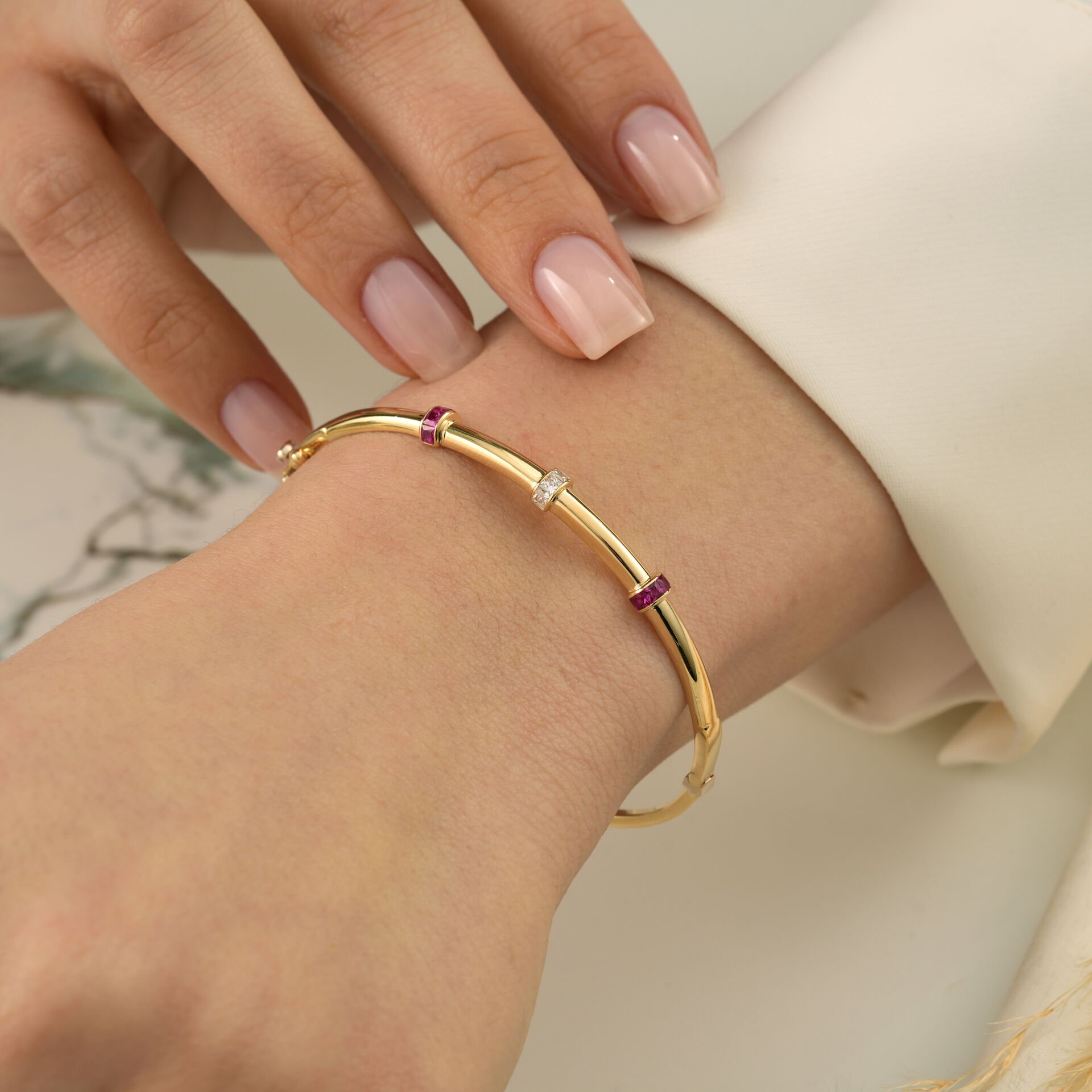 Pembe Taşlı Kelepçe