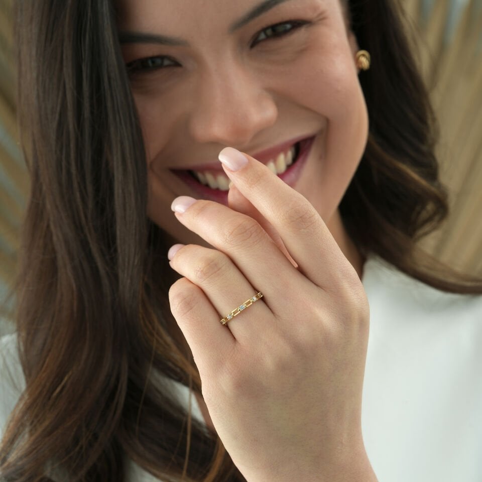 Minimal Taşlı Yüzük