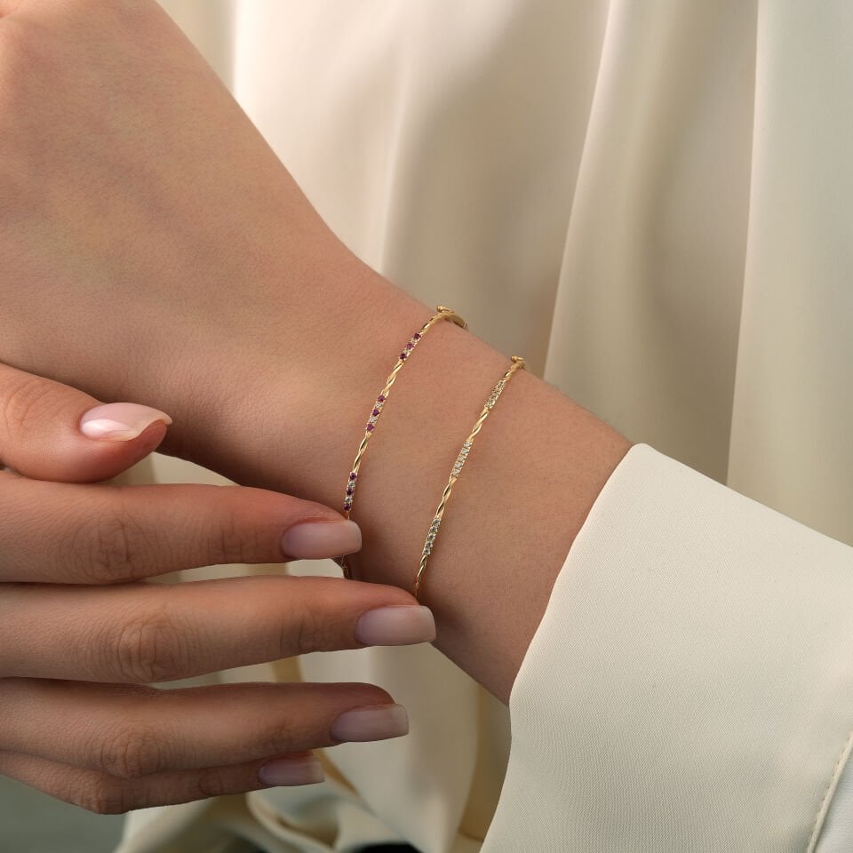 Renkli Minimal Kelepçe