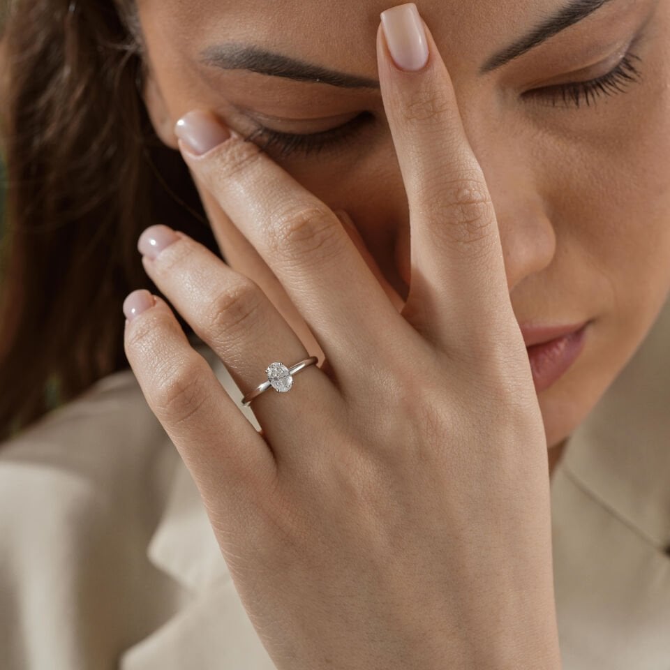 Oval Tek Taş Yüzük