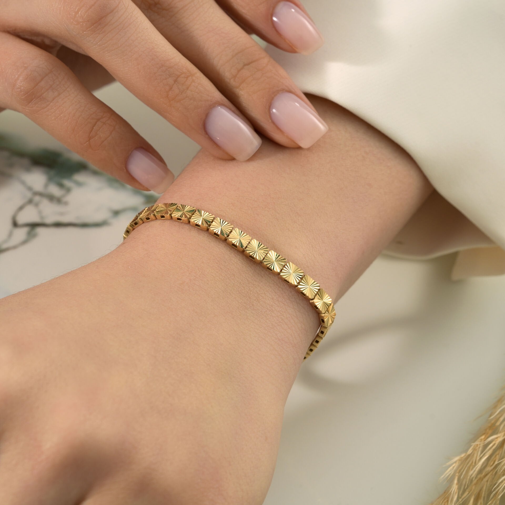 Desenli Kalemli Bileklik