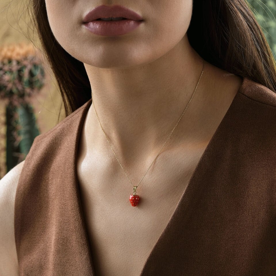 Mineli Çilek Kolye