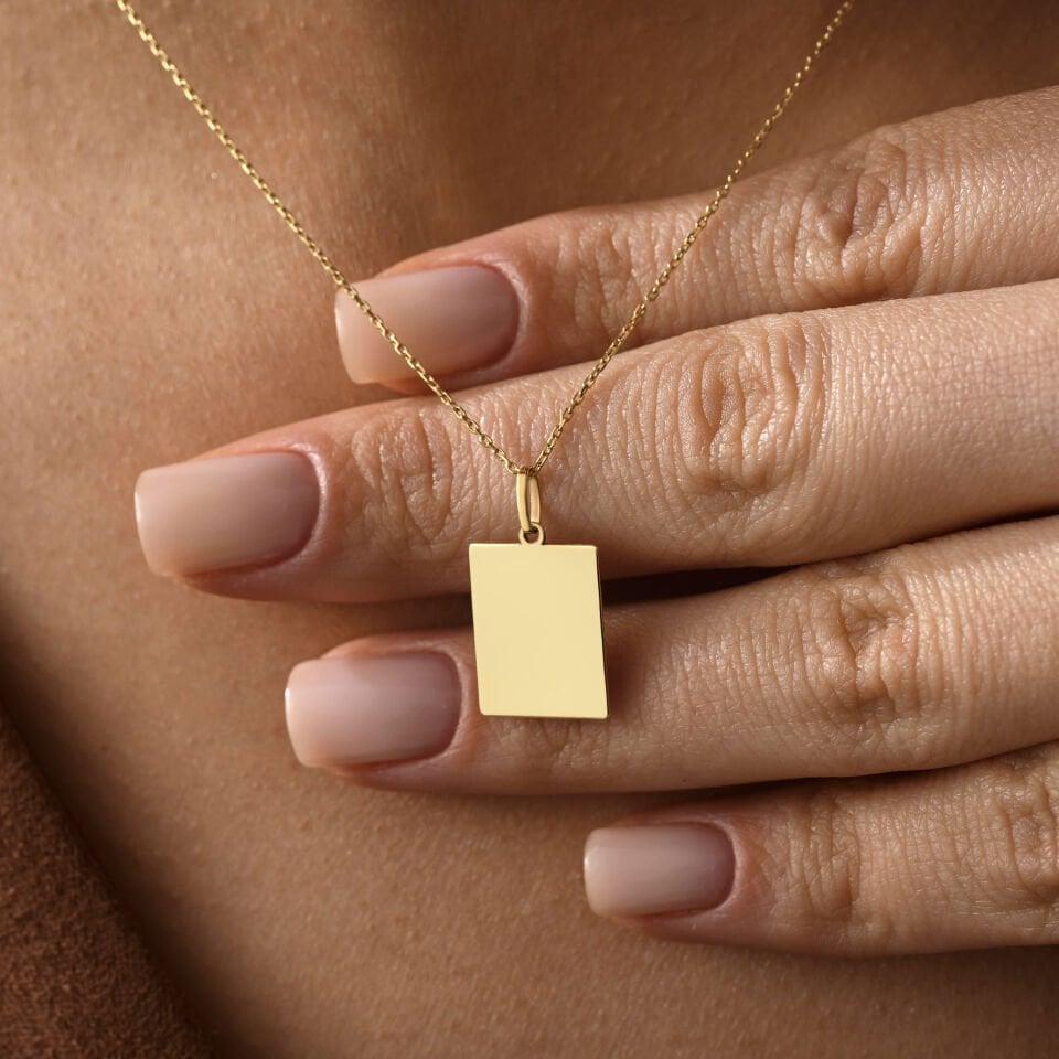 Dikdörtgen Plaka Kolye