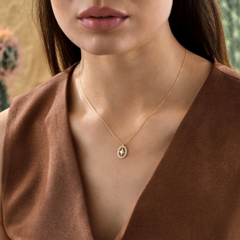 Taşlı Kutup Yıldızı Kolye