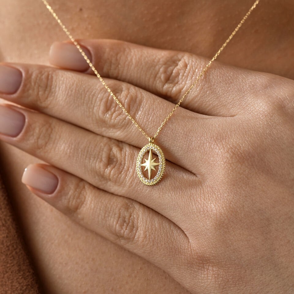 Taşlı Kutup Yıldızı Kolye