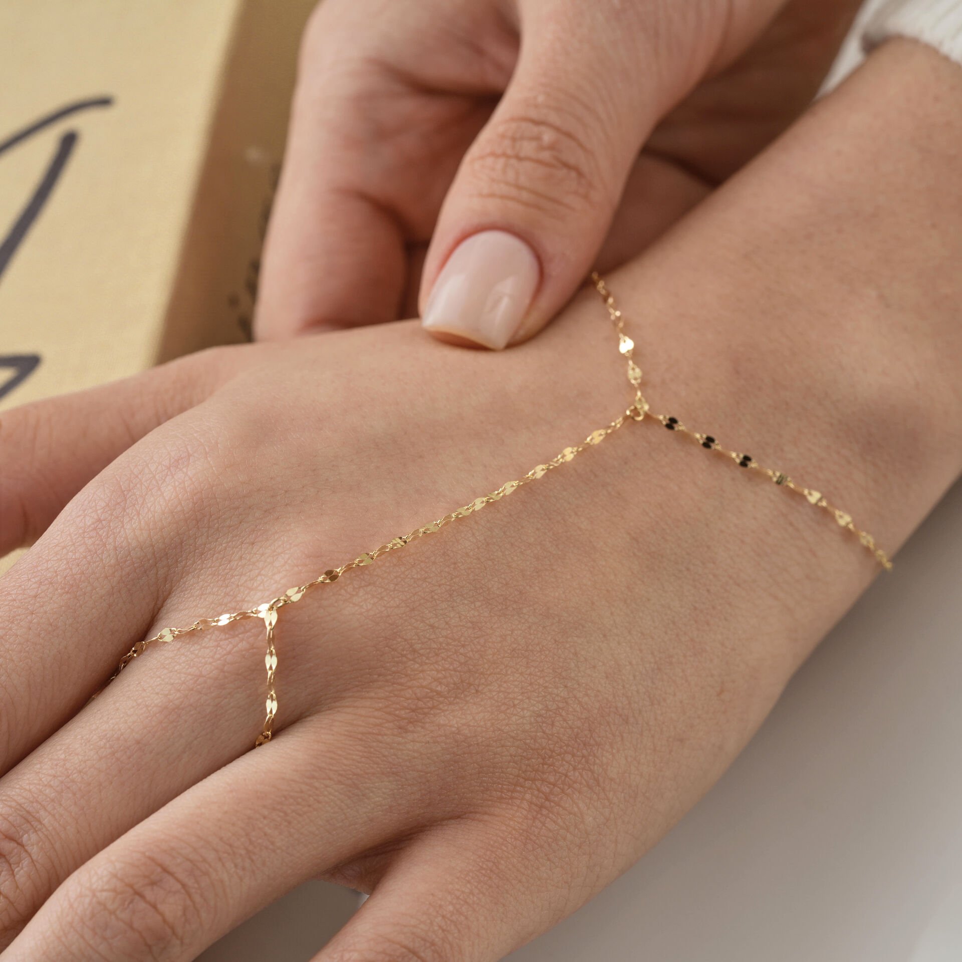 Ayna Desenli Şahmaran