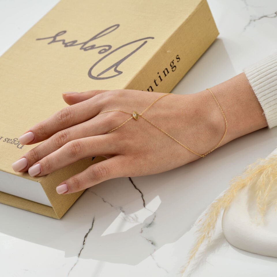 Beyaz Taşlı Kirpik Şahmaran