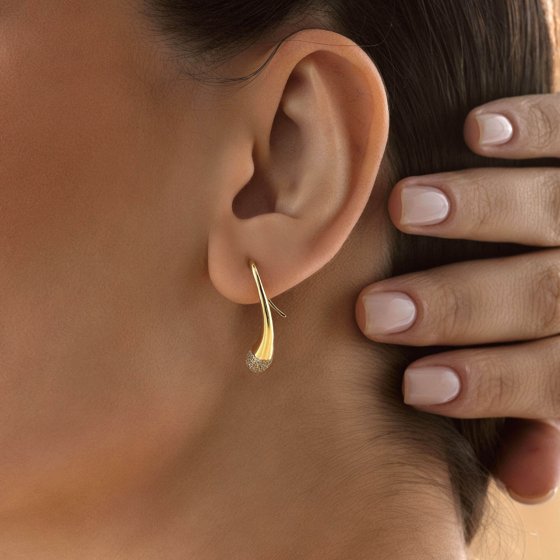 Damla Tasarım Taşlı Küpe