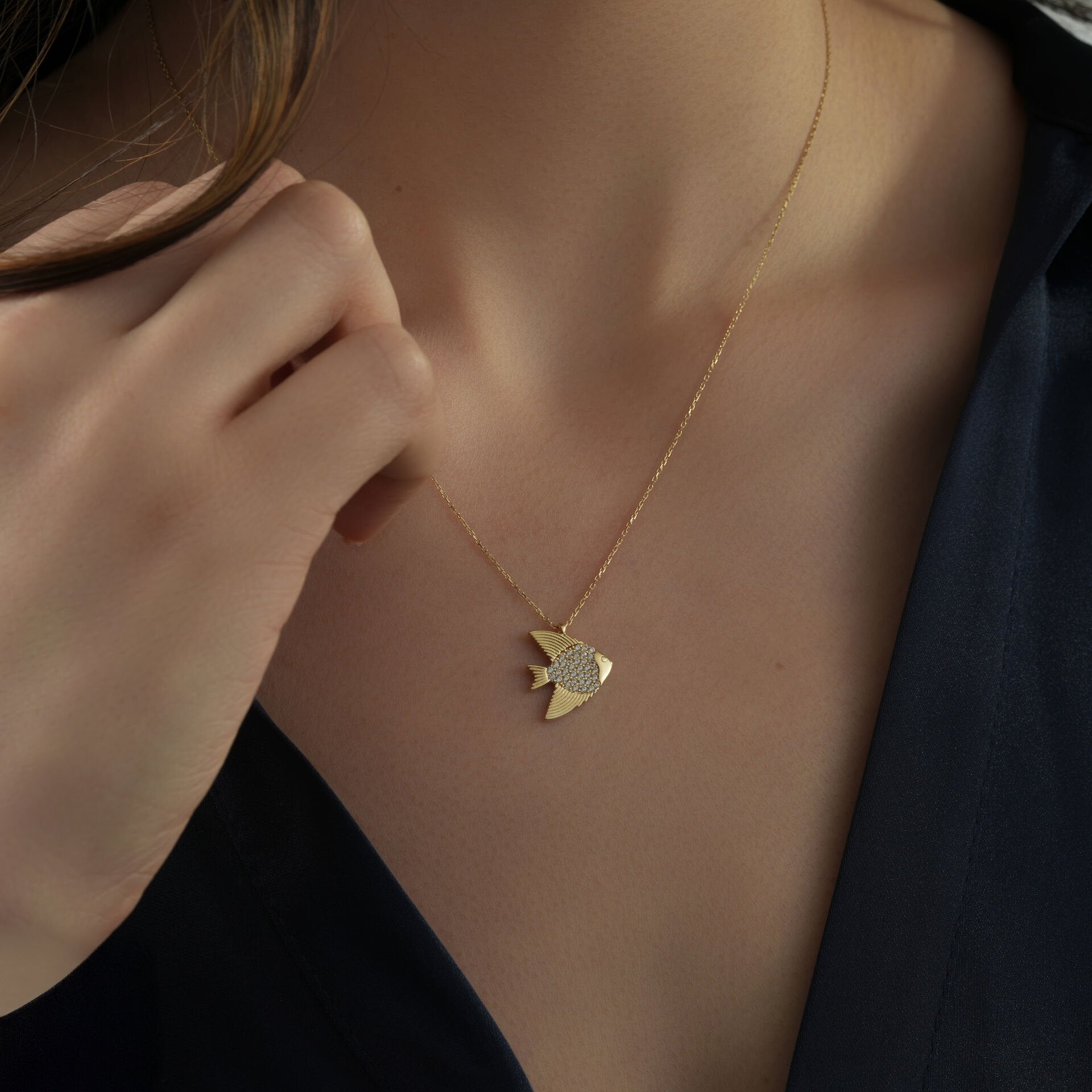 Balık Taşlı Kolye