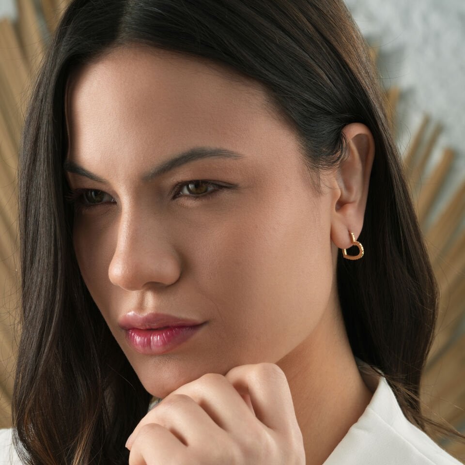 Kalp Işıltılı Küpe