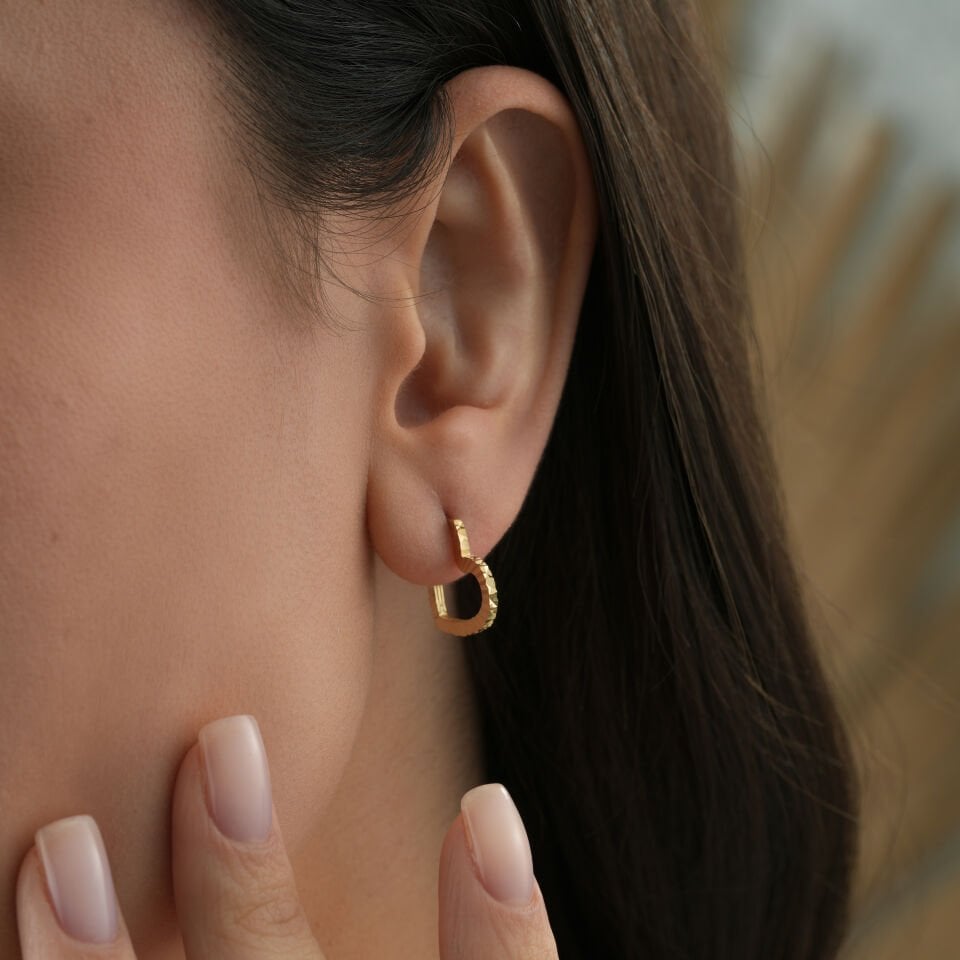 Kalp Işıltılı Küpe