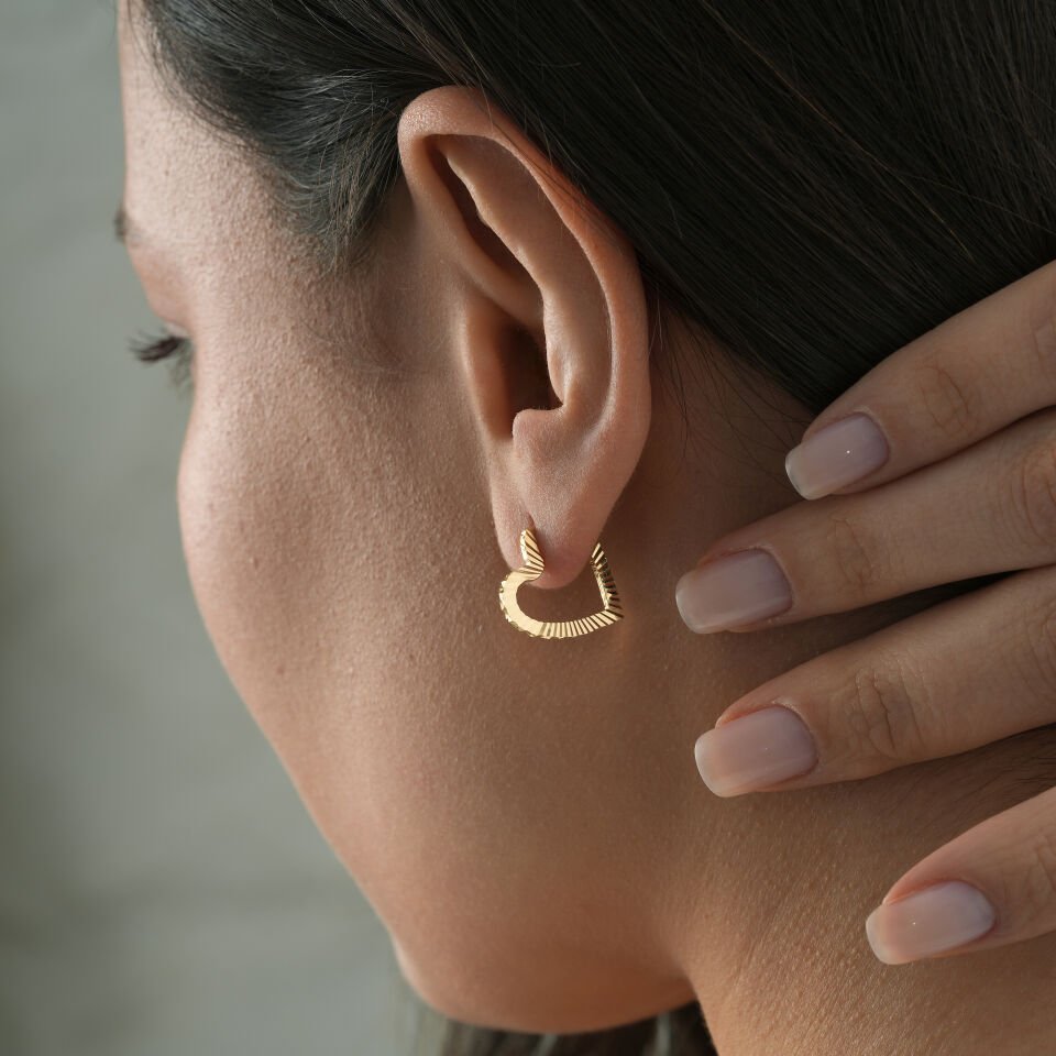 Kalp Işıltılı Küpe