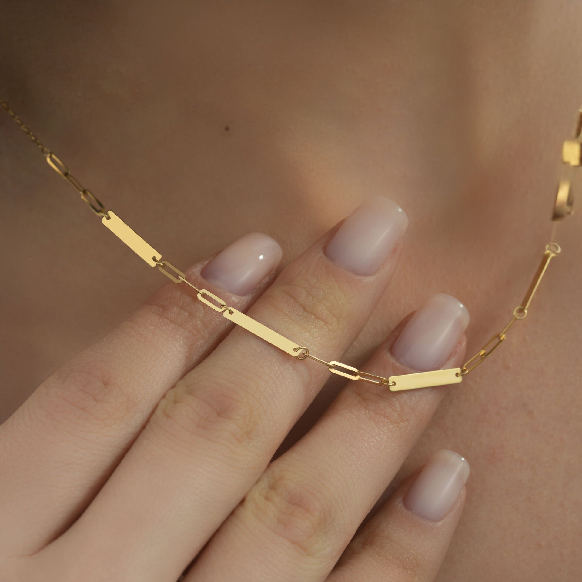 Tasarım Bar Plaka Kolye