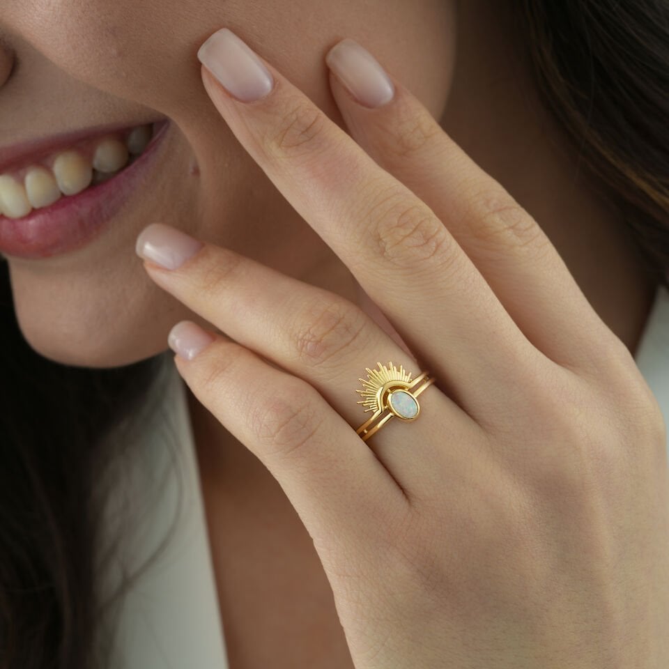 Opal Taşlı Güneş Yüzük