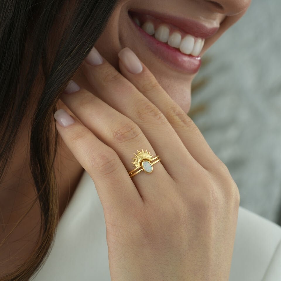 Opal Taşlı Güneş Yüzük